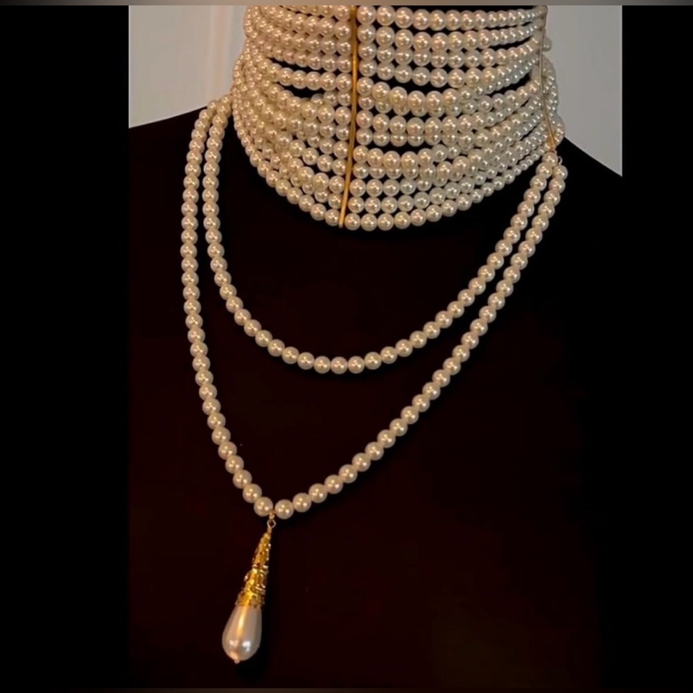 Women's Multi-layer Vintage Pearls Choker Necklace - Tassel Collars - Picture 4 of 8